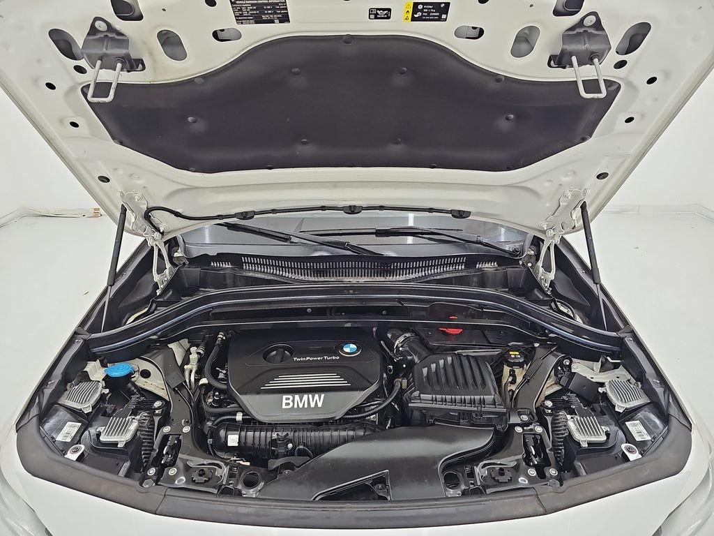Used 2019 Mineral White Metallic BMW sDrive28i image 37