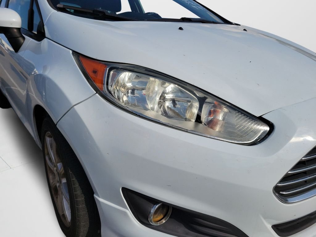 Used 2019 White Ford SE image 8