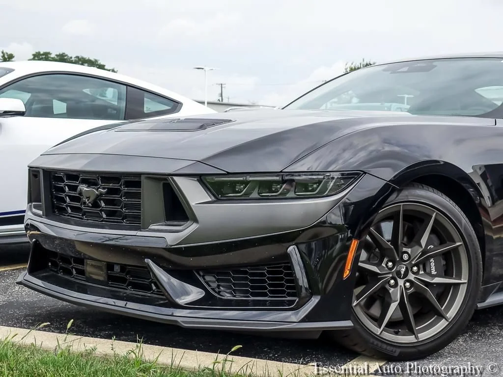 2025 Ford Mustang Dark Horse - Photo 5