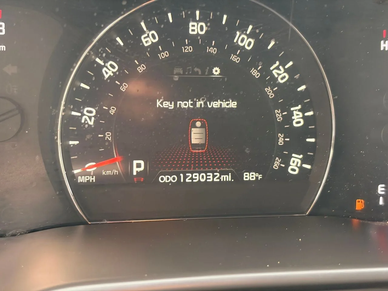 Used 2014 Titanium Silver Kia SX image 29