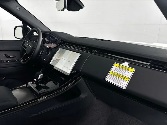 New 2026 Black Land Rover Dynamic SE image 27