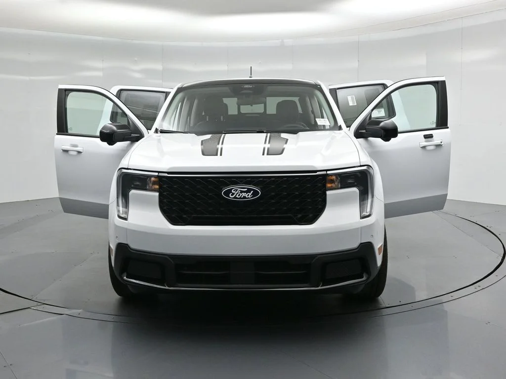New 2026 White Ford Lariat image 31