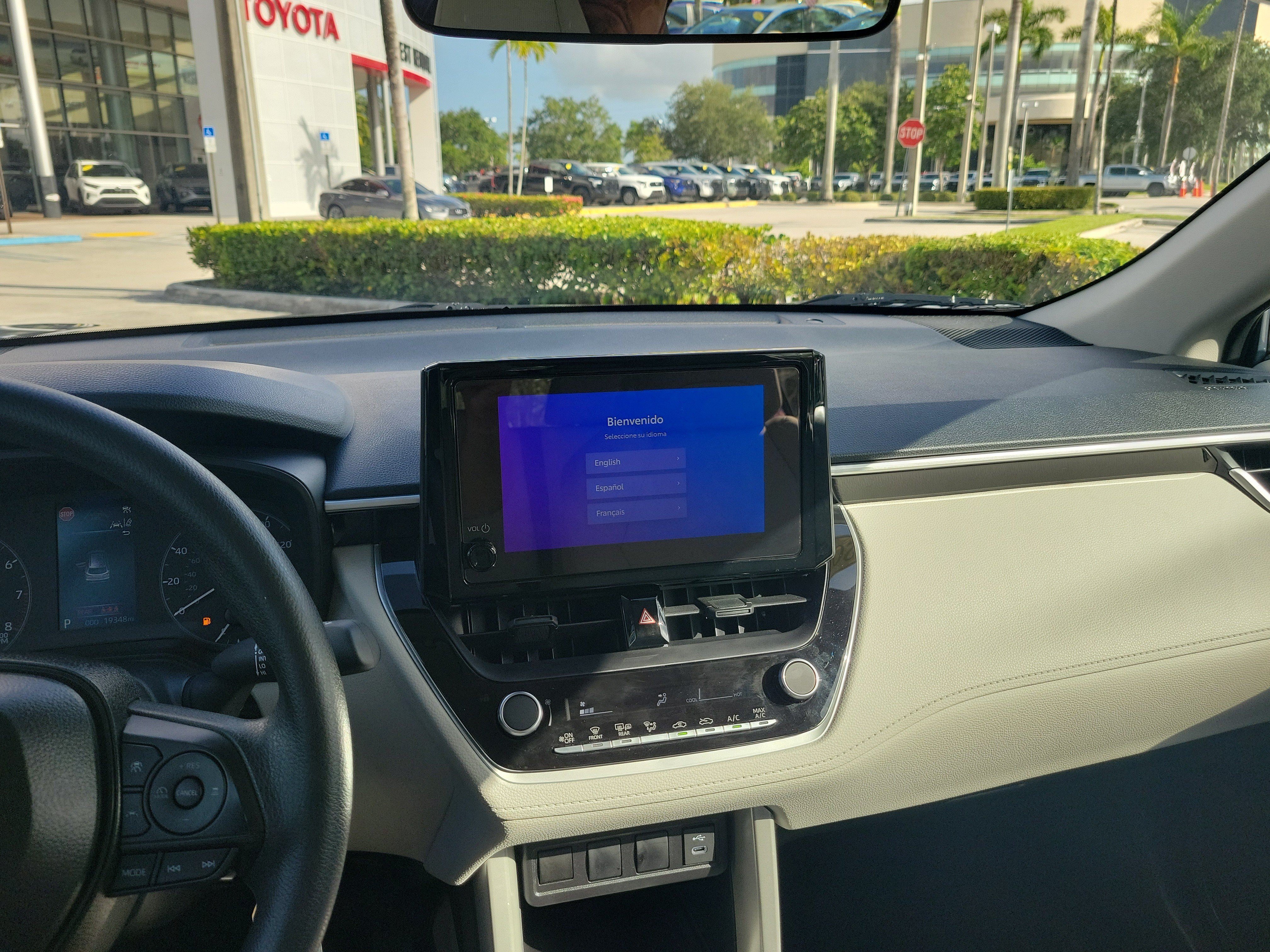 Used 2025 Celestite Toyota L image 17