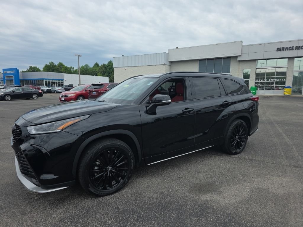 Used 2023 Black Toyota XSE image 9