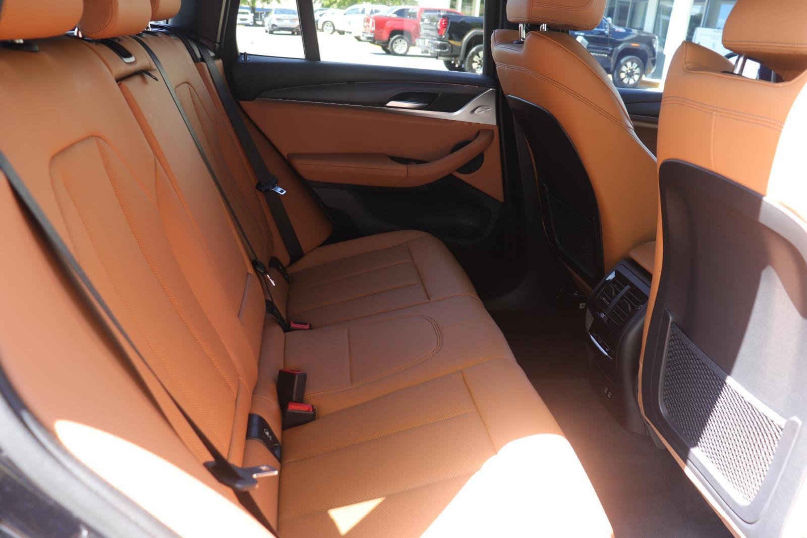 Used 2022 Carbon Black Metallic BMW xDrive30i image 23