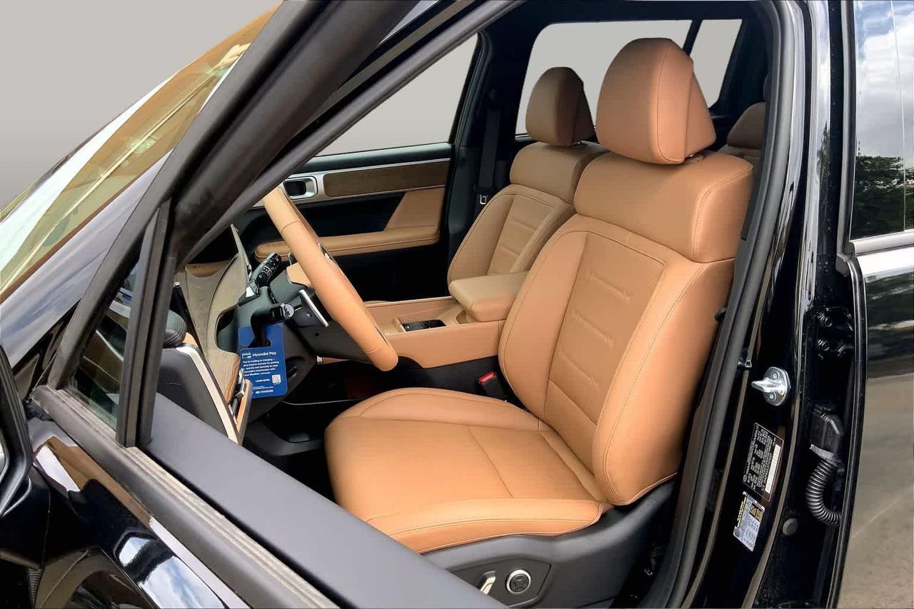 New 2026 Phantom Black Hyundai Limited AWD image 7