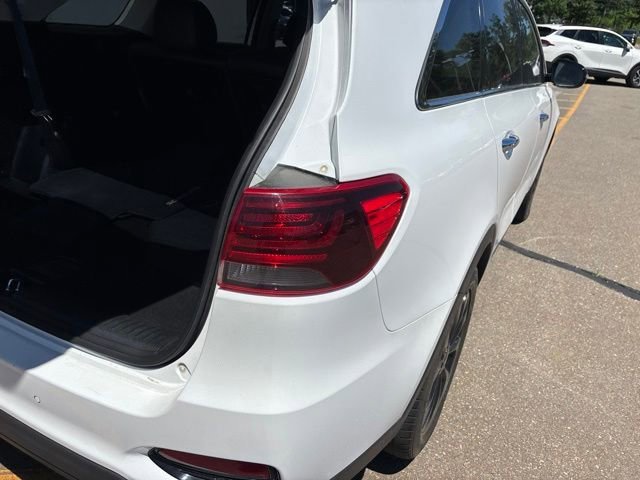 Used 2020 Snow White Pearl Kia S V6 image 8