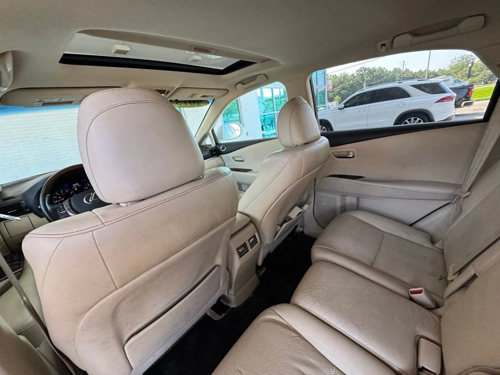 Used 2013 White Lexus 350 image 21