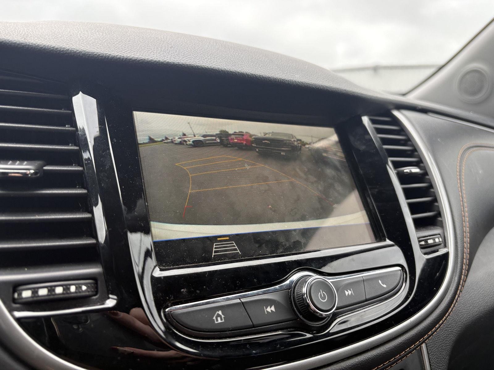 Used 2019 Summit White Chevrolet LT image 6