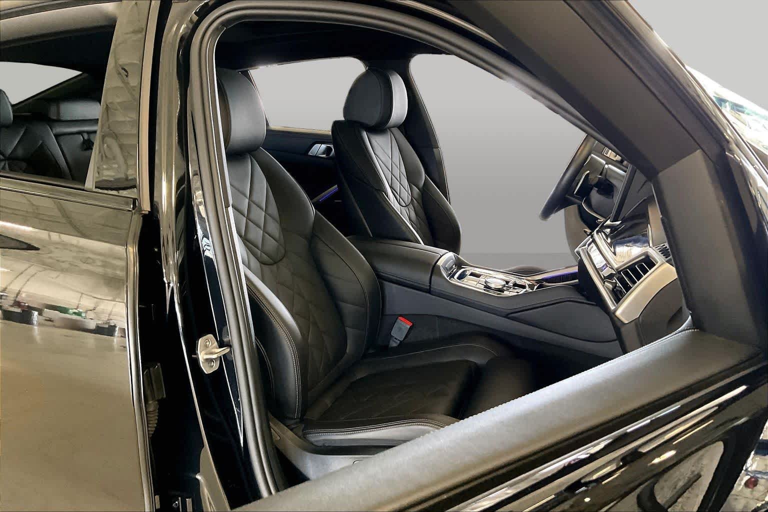 Certified Pre-Owned 2025 BMW X6 XDrive40i