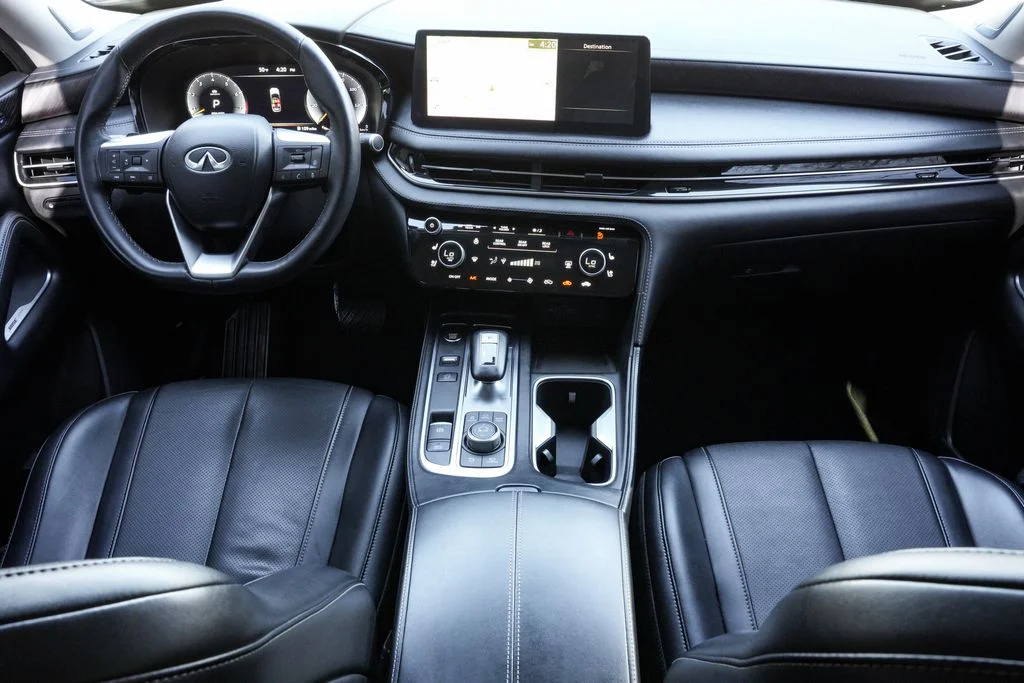 Used 2023 Black INFINITI Sensory image 19