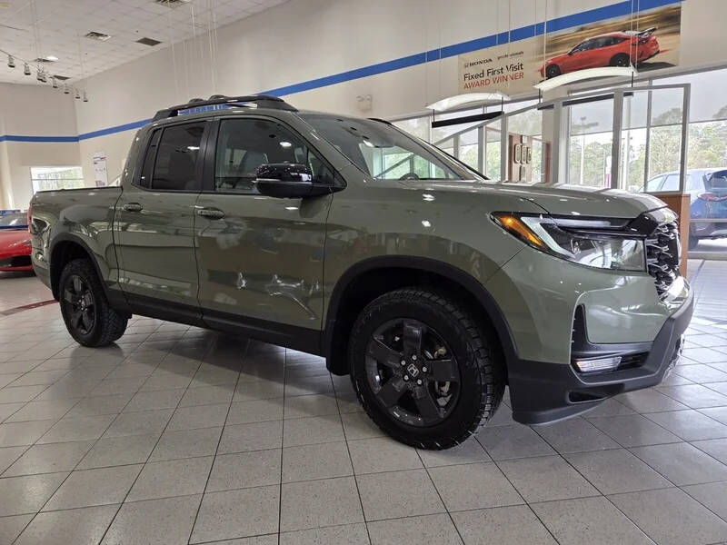 New 2026 Ash Green Metallic Honda TRAILSPORT AWD image 3
