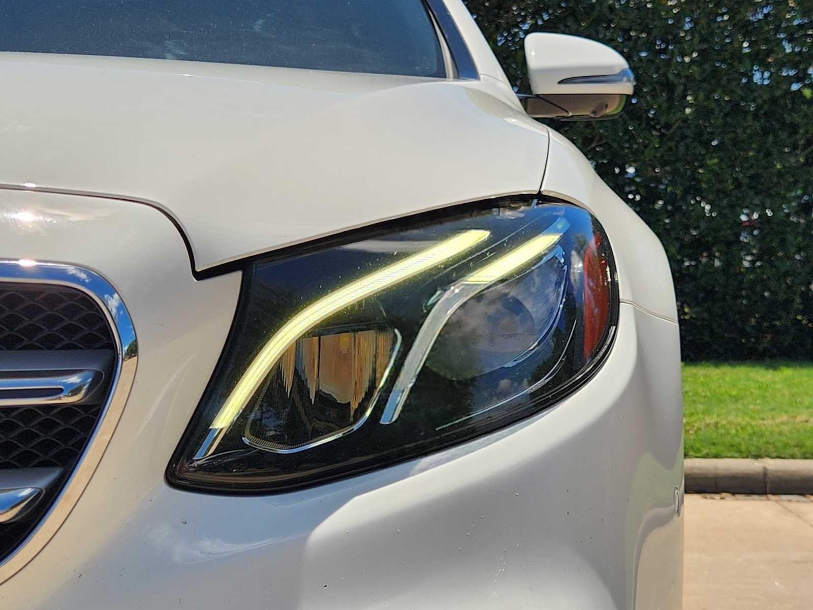 Used 2019 Polar White Mercedes-Benz E 300 image 8