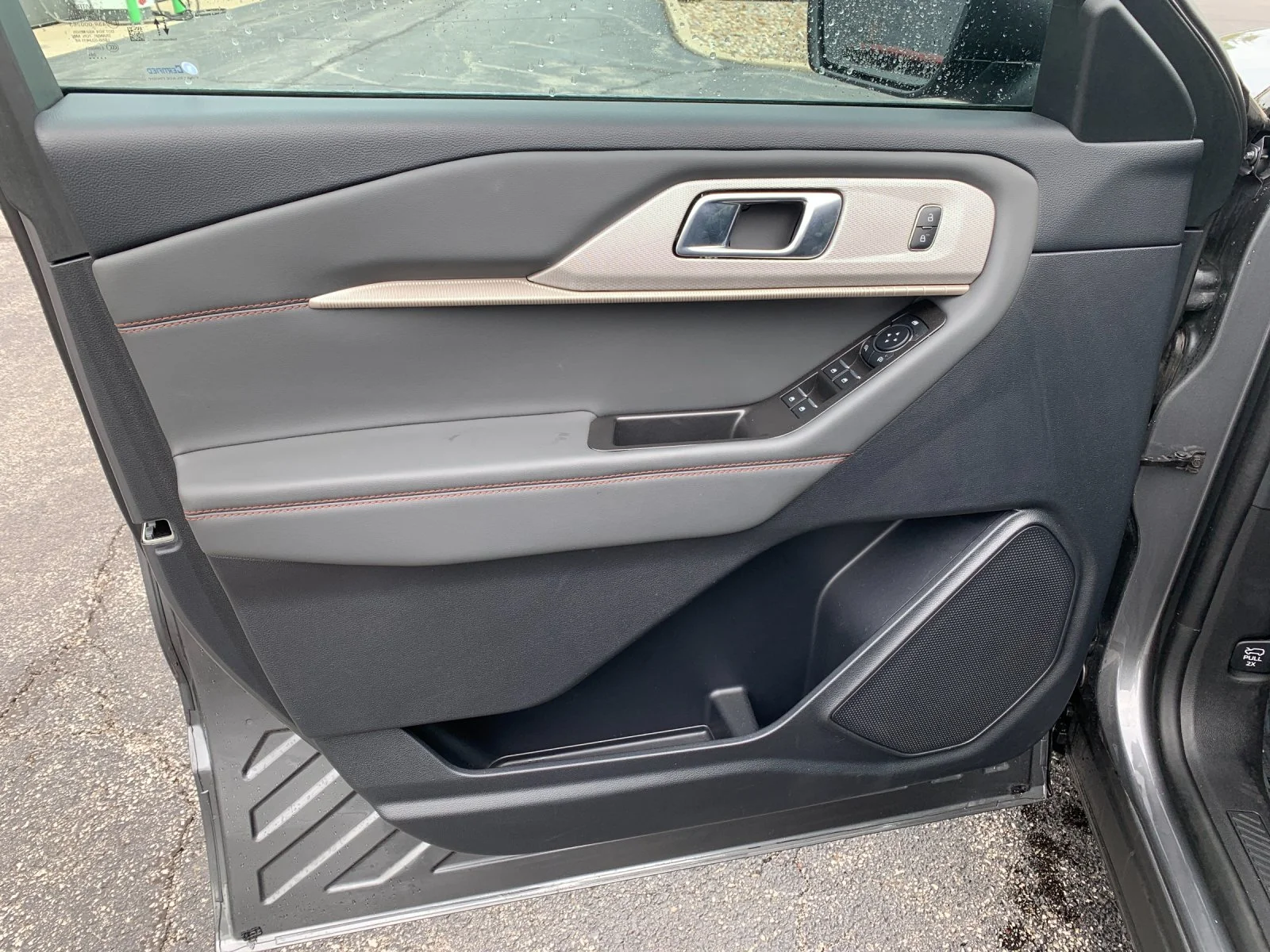 Used 2025 Gray Ford Active image 12