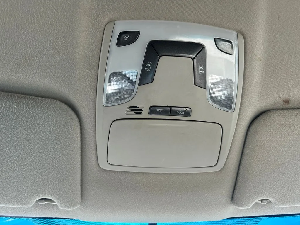Used 2011 Silver Sky Metallic Toyota LE image 27