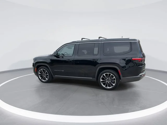 Used 2022 Black Jeep Series III image 4
