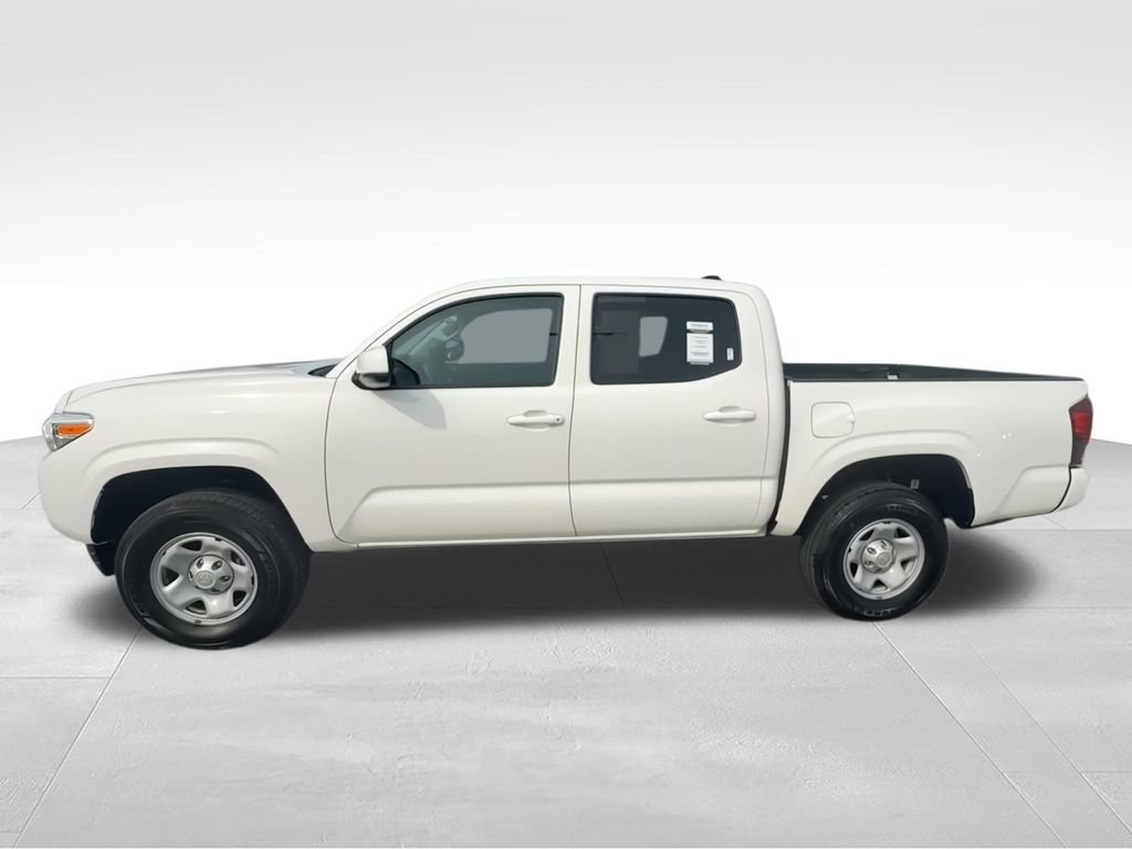 Used 2023 White Toyota SR image 5