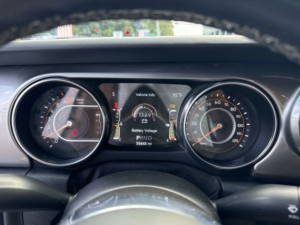 Used 2021 Gray Jeep Unlimited Sahara image 19