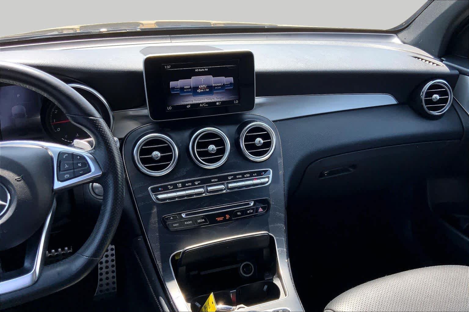 Used 2019 Black Mercedes-Benz GLC 300 image 7