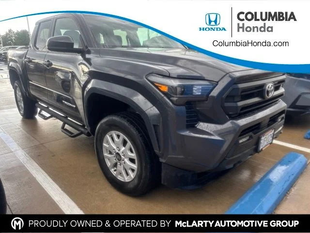 Used 2024  Toyota SR5 image 1