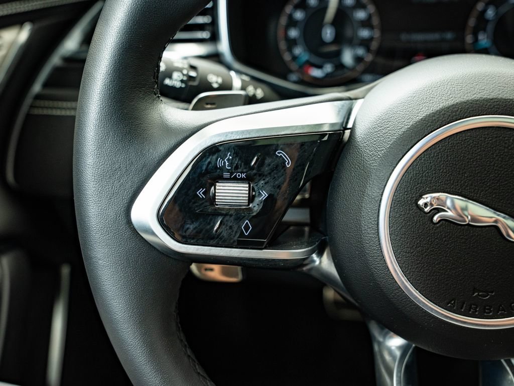 2024 Jaguar XF R-Dynamic SE - Photo 26