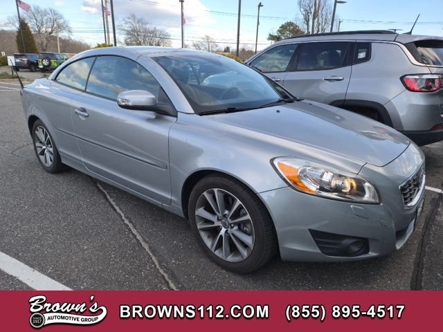 2011 Volvo C70 T5