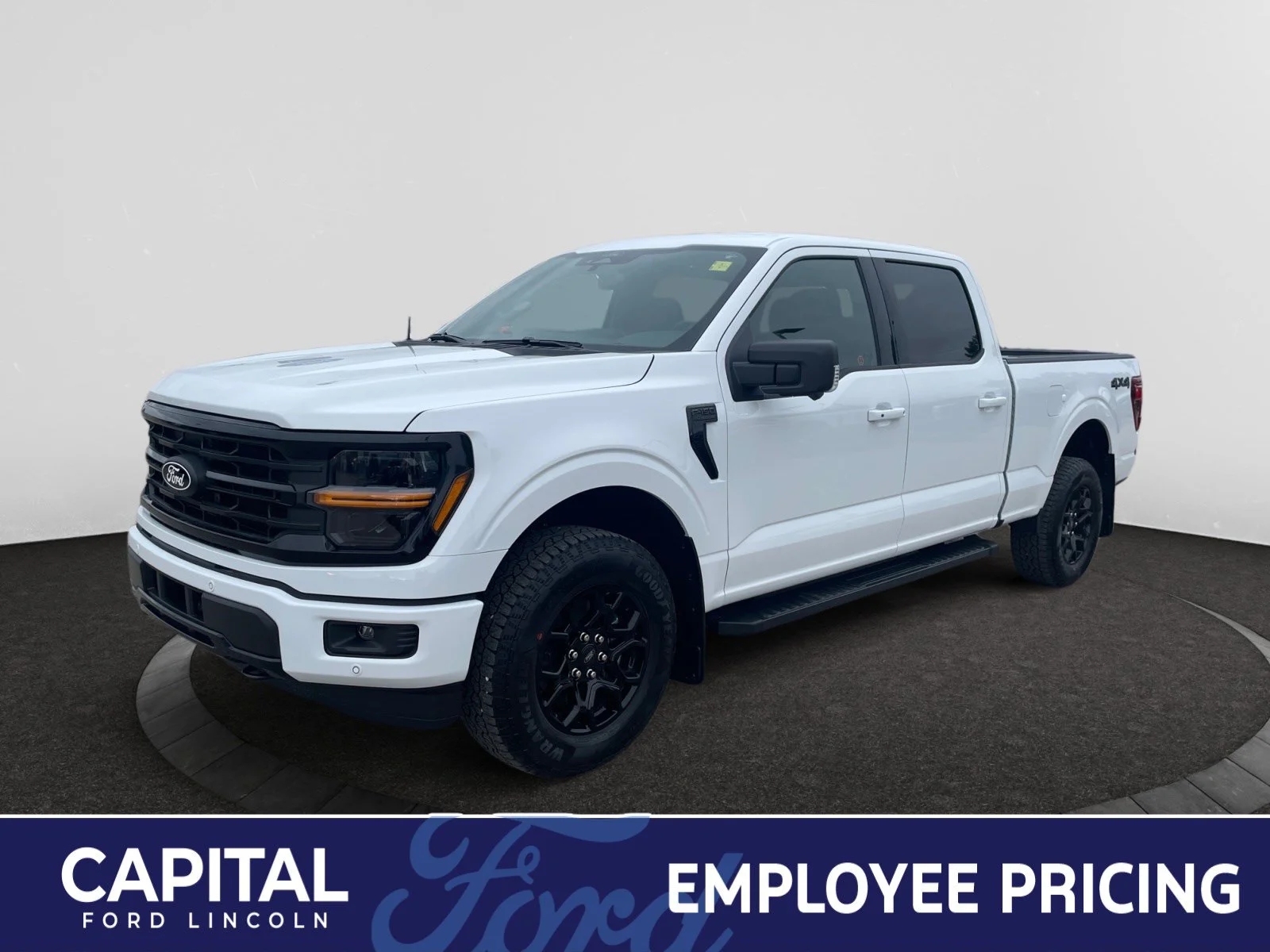 New 2026 Oxford White Ford XLT image 1