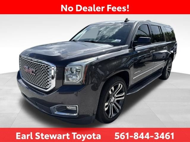 Used 2017 Silver GMC Denali image 9