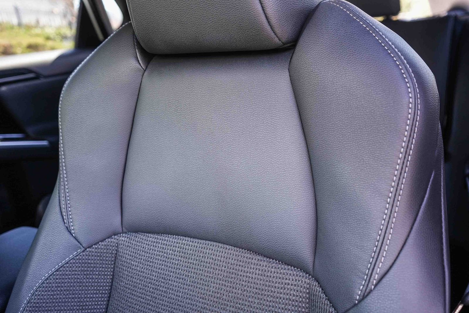 Certified Used 2025 Pearl Toyota XLE image 29