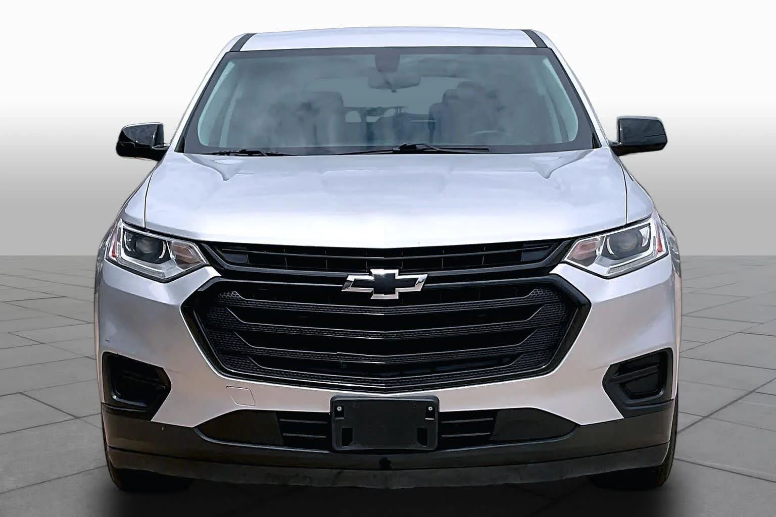 Used 2019 Silver Ice Metallic Chevrolet LS image 4