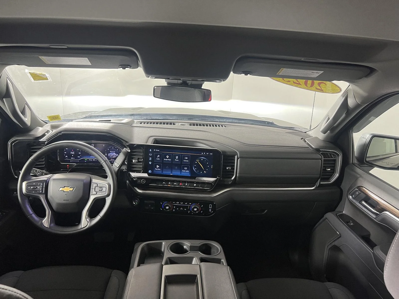 Used 2025 Black Chevrolet LT image 3