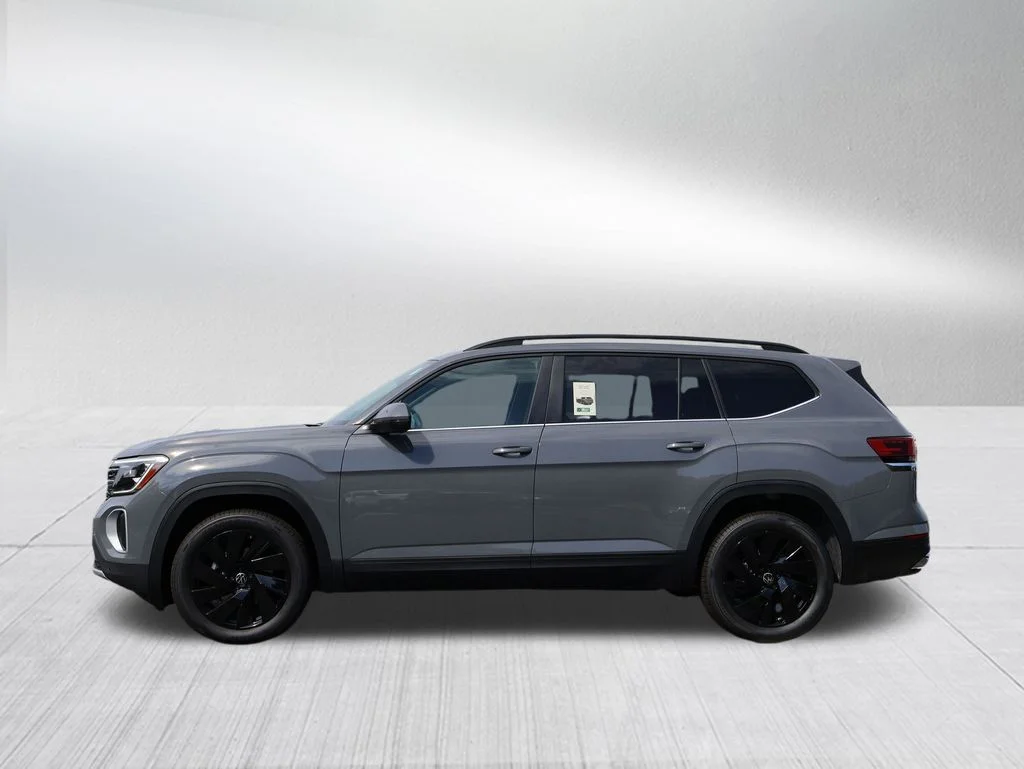 New 2026 Gray Volkswagen 2.0T SE w/Technology image 9
