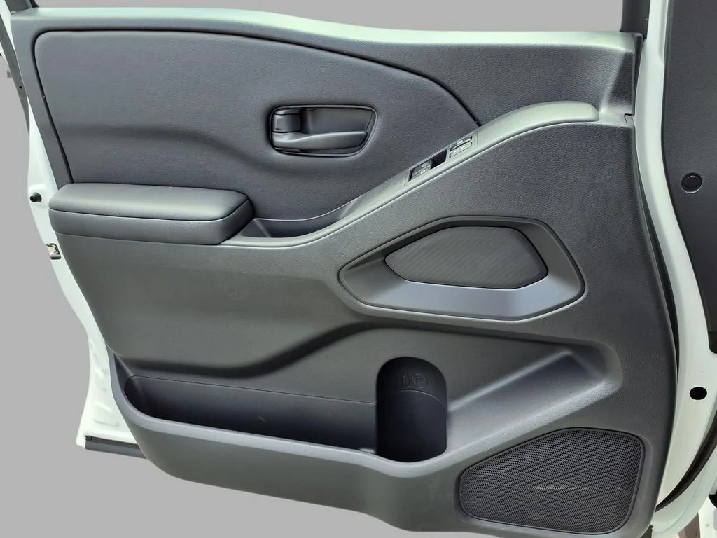 New 2026 Glacier White Nissan King Cab® S image 19