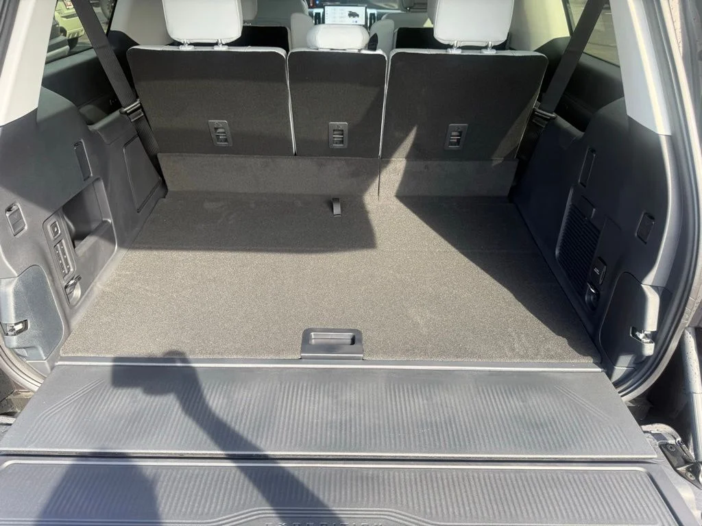 New 2026 Dark Matter Gray Metallic Ford MAX Platinum® image 55