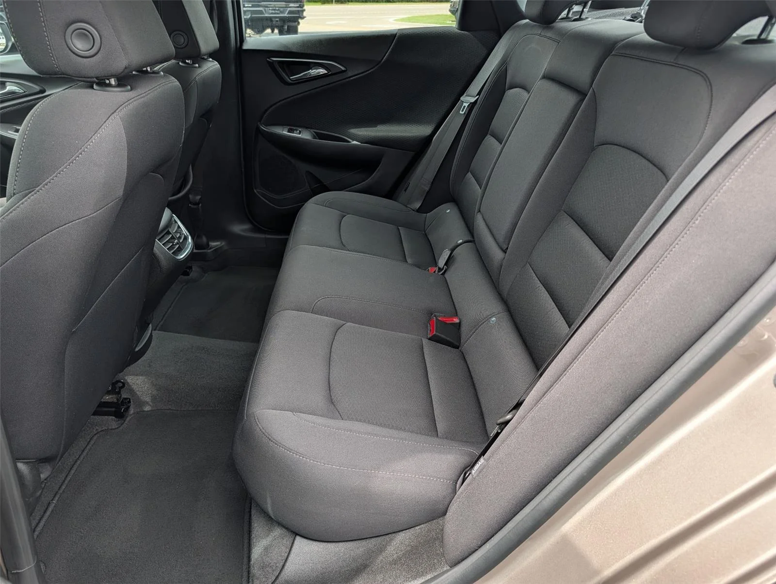 Used 2023 Mineral Gray Metallic Chevrolet LT image 30