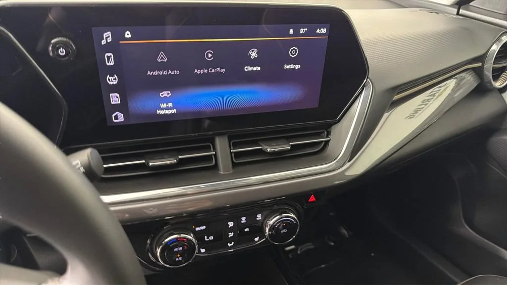 Used 2025 Cacti Green Chevrolet ACTIV image 21