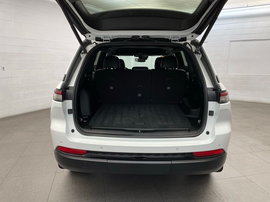 Certified Used 2023 White Jeep Altitude X image 19