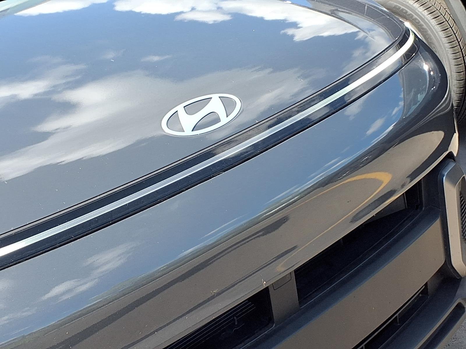 Certified Used 2025 Ecotronic Gray Metallic Hyundai SEL image 27