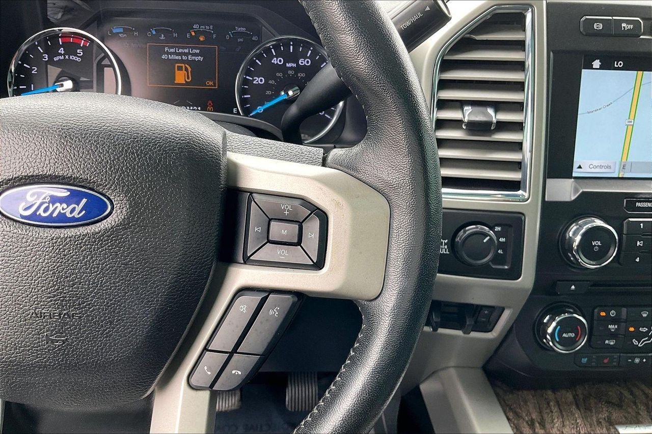 Used 2017 SHADOW BLACK Ford LARIAT image 11