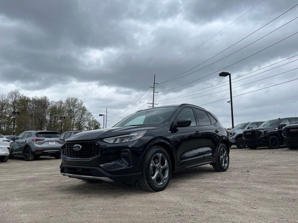 Used 2023 Ford Escape ST-Line with VIN 1FMCU0MN8PUA28070 for sale in Ypsilanti, MI