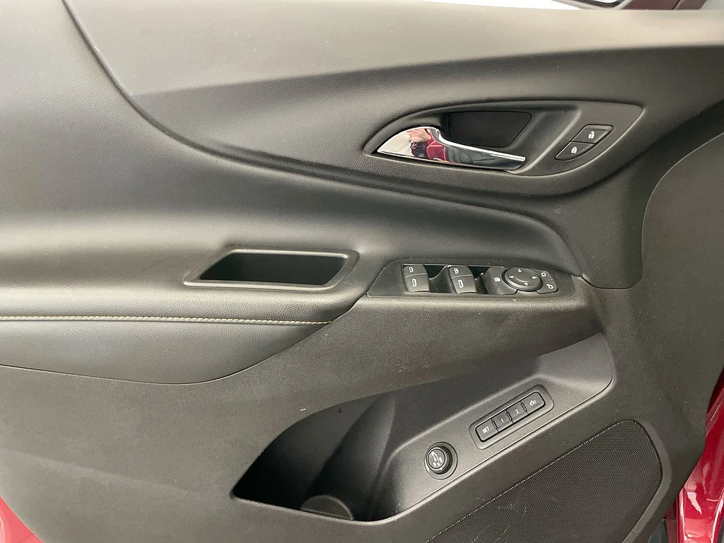 Used 2018 Cajun Red Tintcoat Chevrolet Premier image 22