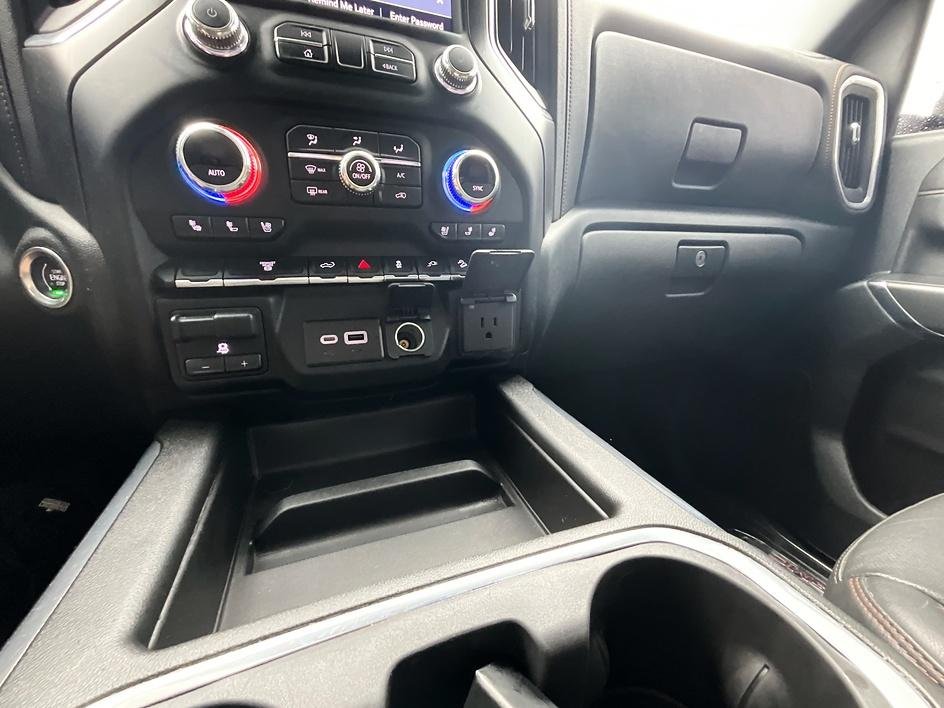 Used 2021 White GMC AT4 image 28