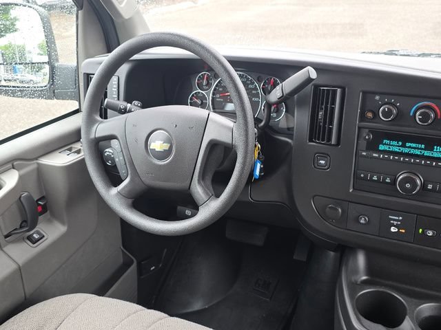 2025 Chevrolet Express Passenger LT - Photo 25