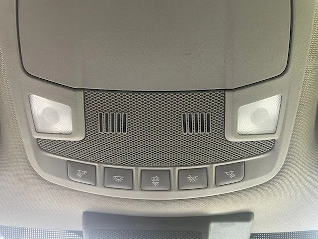 Used 2019 White Ford XL image 21