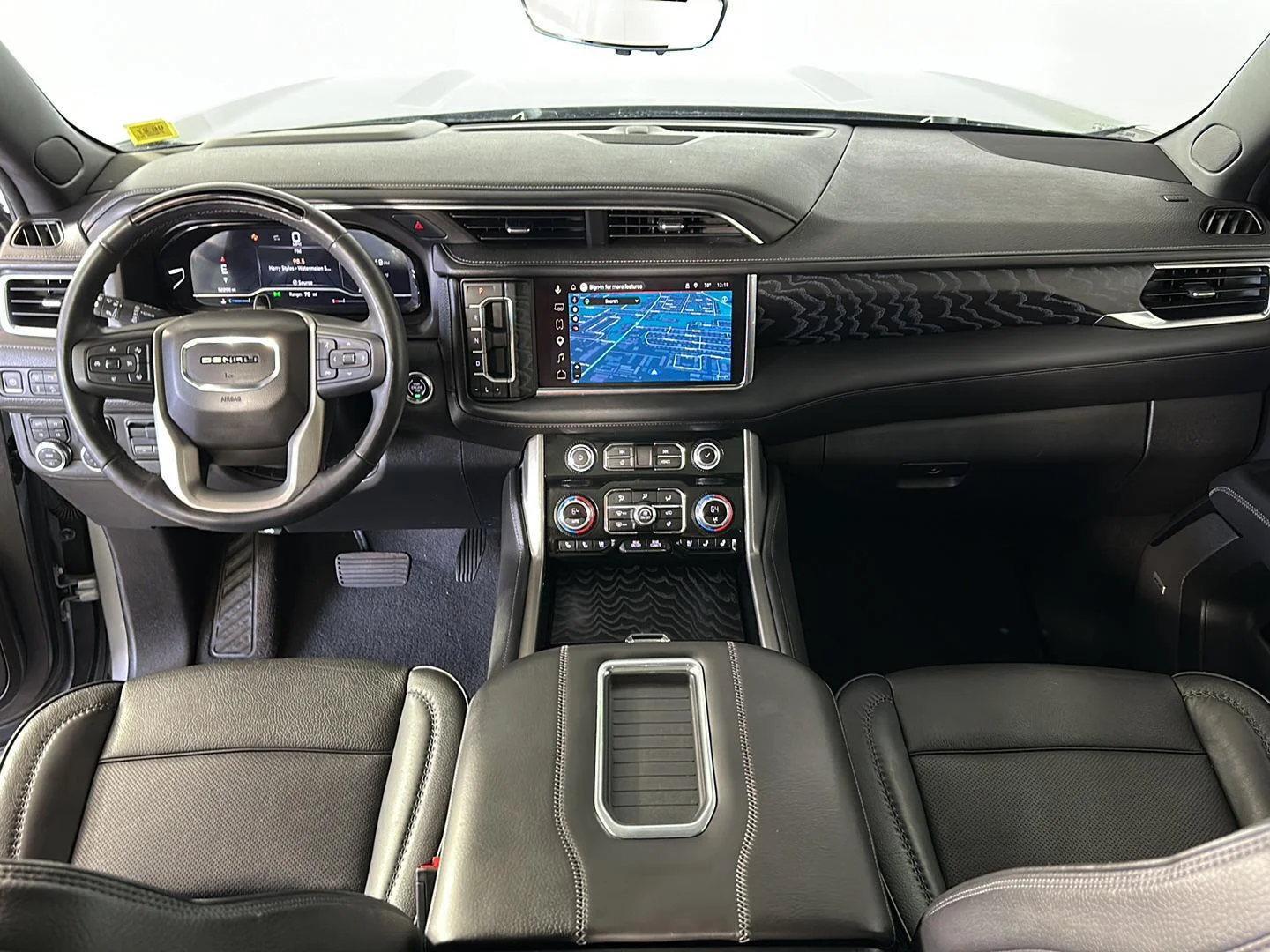 Used 2023 Sterling Metallic GMC Denali image 24