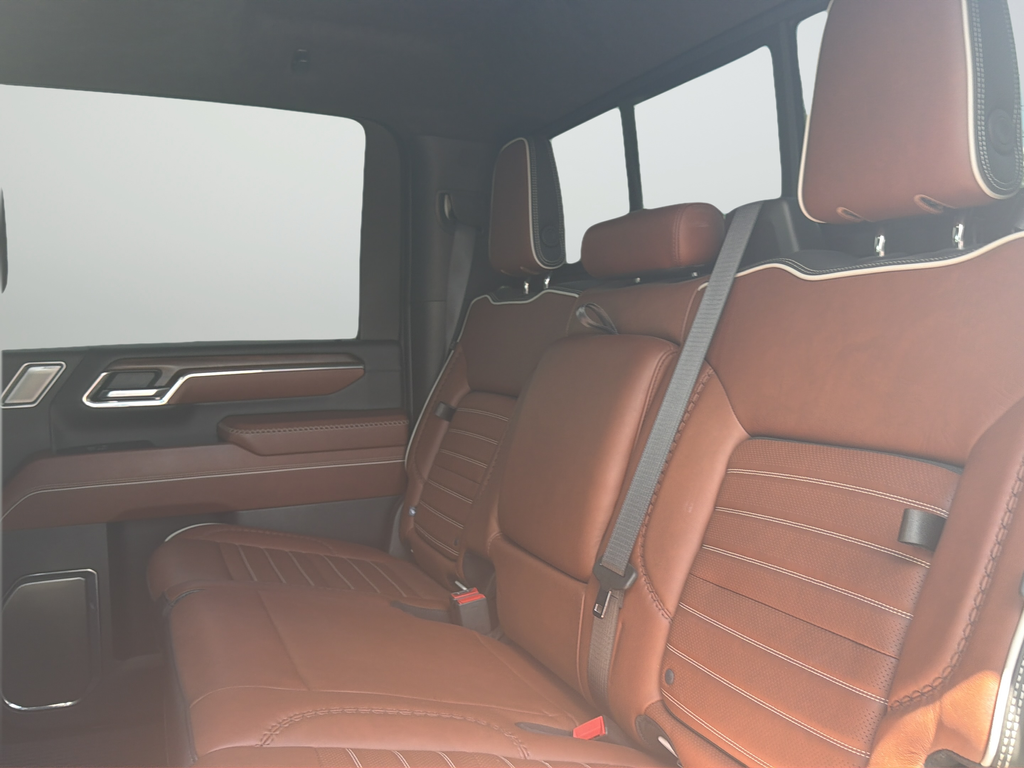 Used 2024 White GMC Denali Ultimate image 27