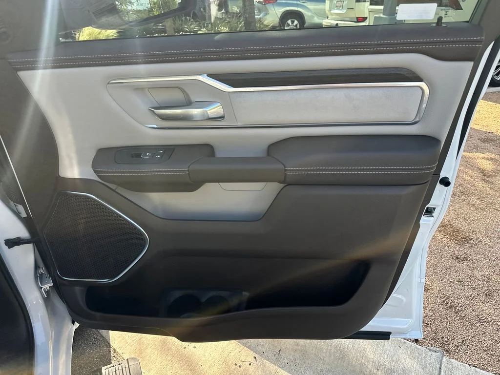New 2026 Bright White Clear-Coat Exterior Paint RAM Laramie image 37