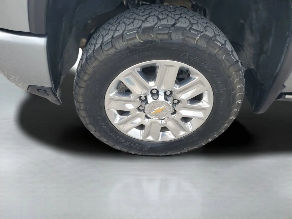 Used 2024 Sterling Gray Metallic Chevrolet High Country image 26