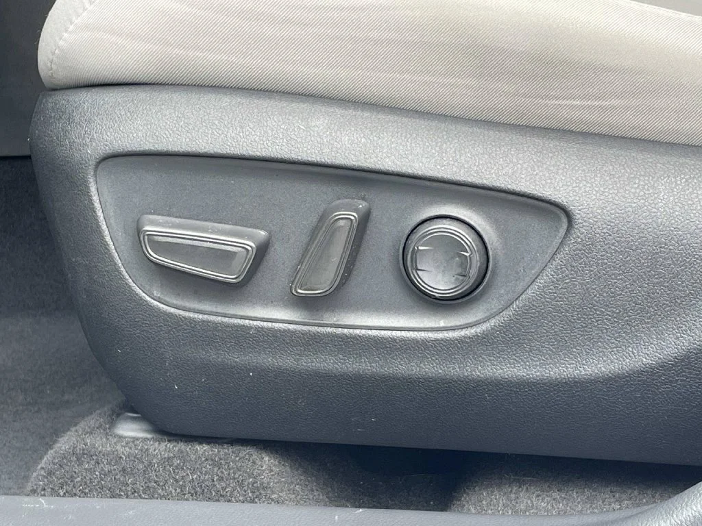Certified Used 2025 White Toyota XLE image 22