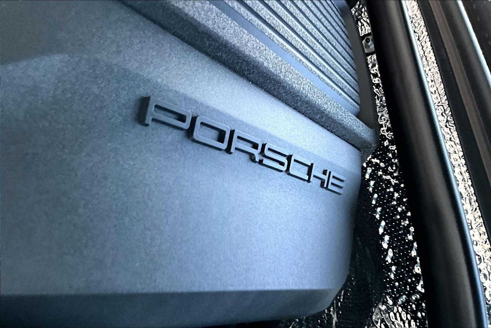 2026 Porsche Macan T - Photo 22